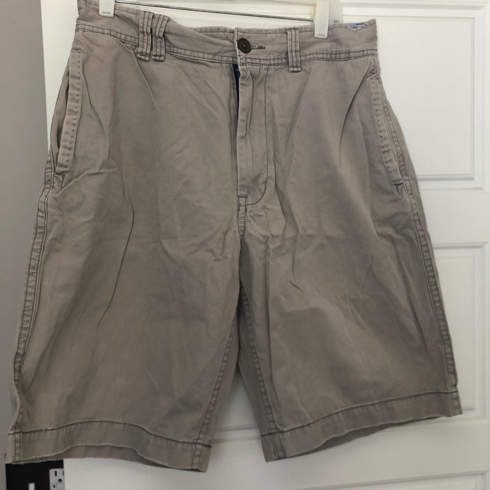SOLD!!! American Eagle Khaki Shorts Men’s 33